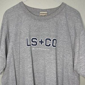 Levi Strauss Co Red Tab Logo Vintage Y2K Graphic Grey T Shirt Size Large